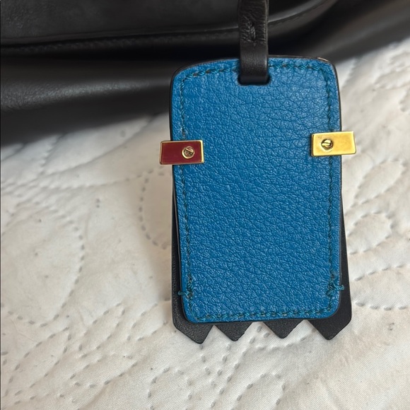 Tod's Vintage Black Leather Tote with Gold Accents Limited Edition Flower Bag - Picture 7 of 14